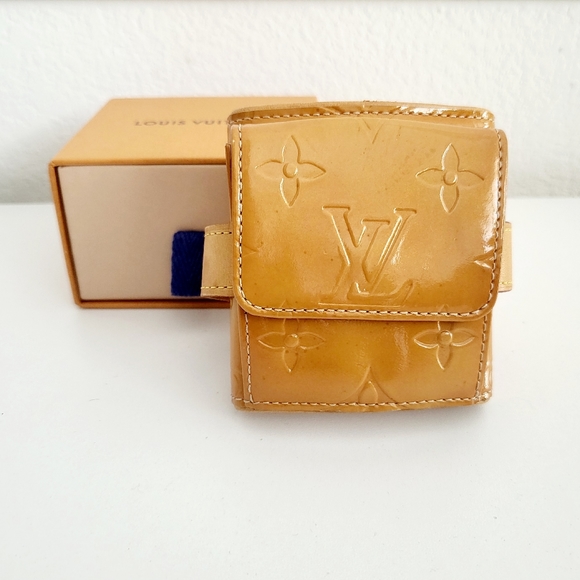 Louis Vuitton Lafayette Yellow Vernis Wristlet Pouch - Picture 8 of 12